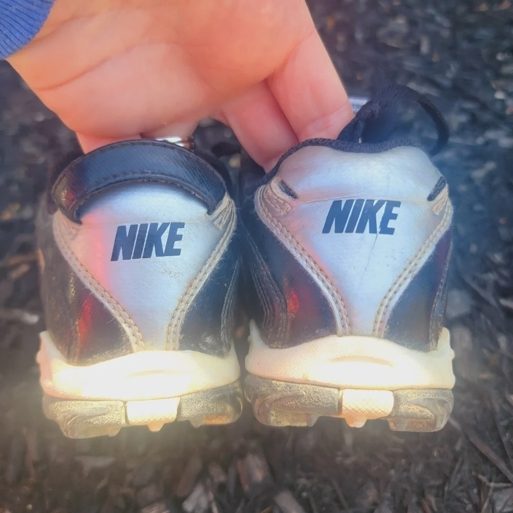 Nike Landshark Football Cleats/Spikes 2
